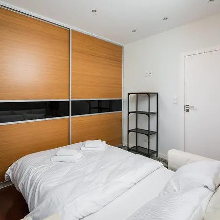 Wola Ulrychow Homely Apartment *